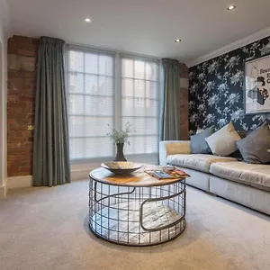 https://chocolets-the-joseph-rowntree-suite.yorkshirehotels.net